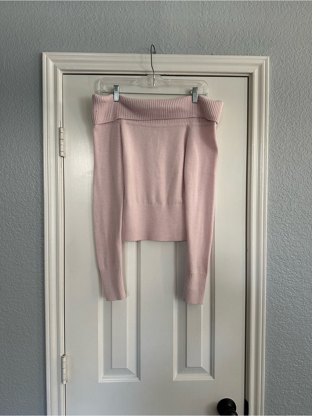 Hollister Off-Shoulder Knit Sweater in Light Pink